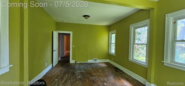 15775 Archdale Street, Detroit, MI 48227