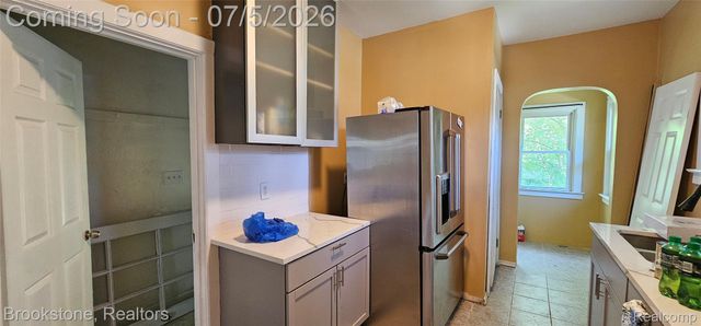 15775 Archdale Street, Detroit, MI 48227