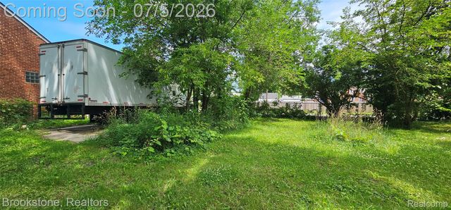 15775 Archdale Street, Detroit, MI 48227