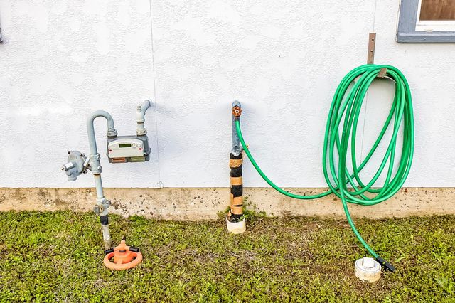 817 S 1st Street, La Porte, TX 77571