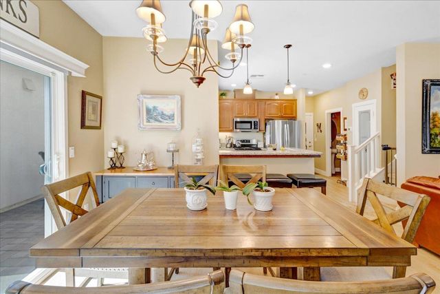 12833 Rogge Village Loop, Salinas, CA 93906