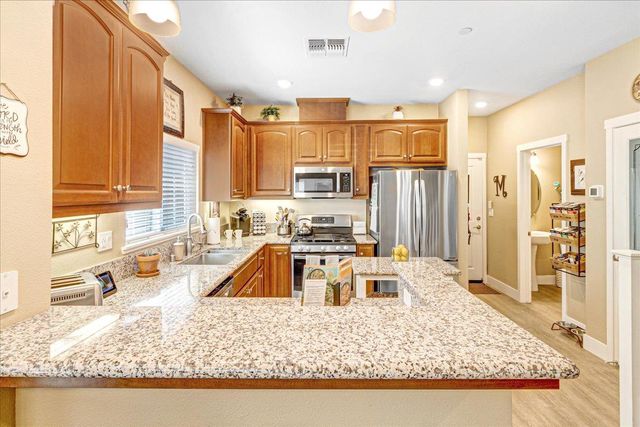 12833 Rogge Village Loop, Salinas, CA 93906
