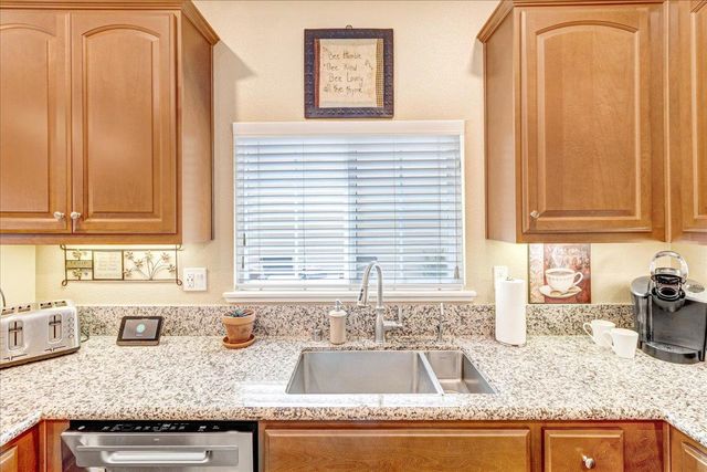 12833 Rogge Village Loop, Salinas, CA 93906