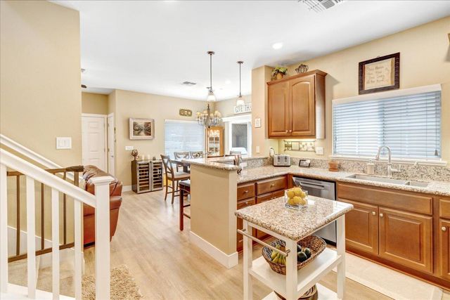12833 Rogge Village Loop, Salinas, CA 93906