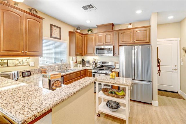 12833 Rogge Village Loop, Salinas, CA 93906