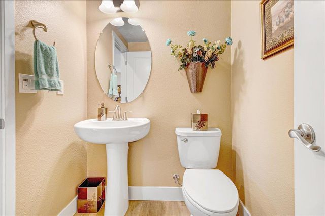 12833 Rogge Village Loop, Salinas, CA 93906