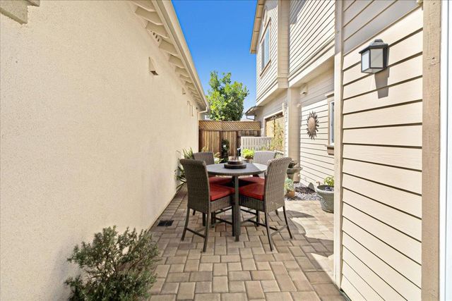 12833 Rogge Village Loop, Salinas, CA 93906