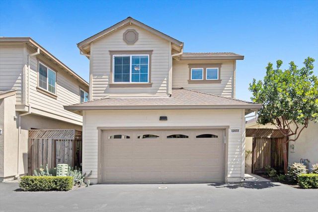 12833 Rogge Village Loop, Salinas, CA 93906