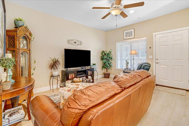 12833 Rogge Village Loop, Salinas, CA 93906