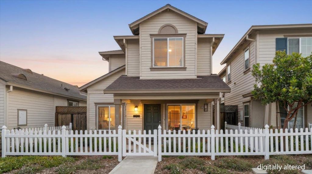 12833 Rogge Village Loop, Salinas, CA 93906