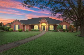 122 Greentree Drive, Crawford, TX 76638