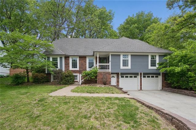 6104 Albervan Street, Shawnee, KS 66216