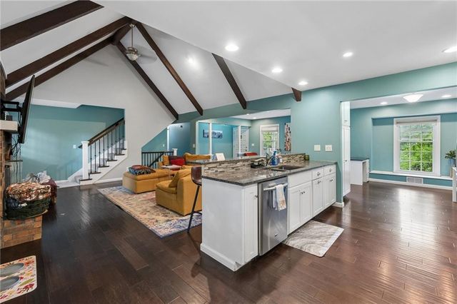 6104 Albervan Street, Shawnee, KS 66216
