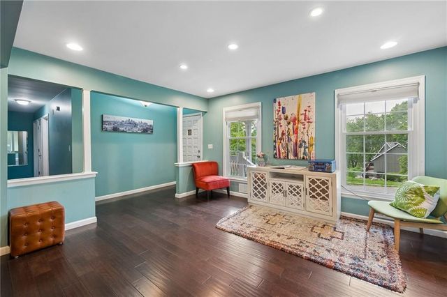 6104 Albervan Street, Shawnee, KS 66216