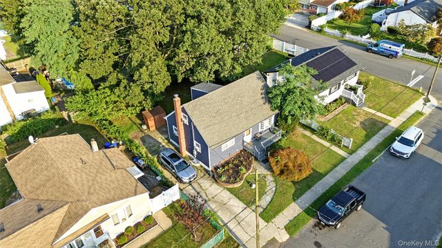 111 Sherbrooke Road, West Babylon, NY 11704