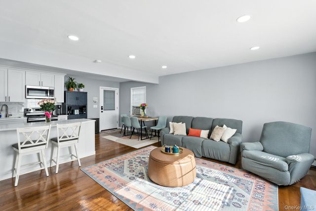 111 Sherbrooke Road, West Babylon, NY 11704