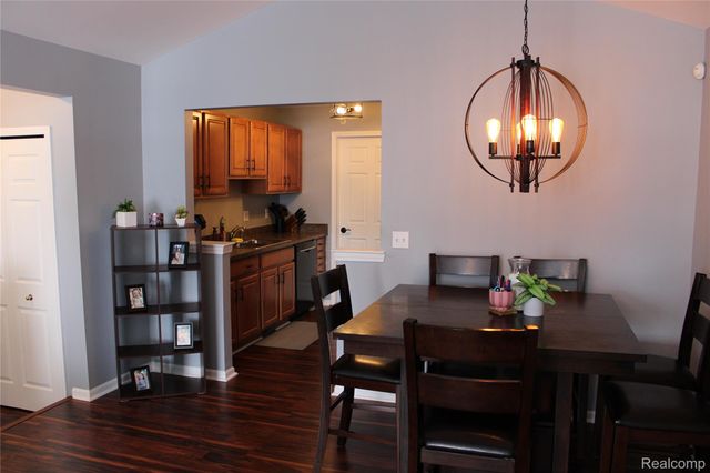 52133 Naugatuck Drive 25, Macomb Township, MI 48042