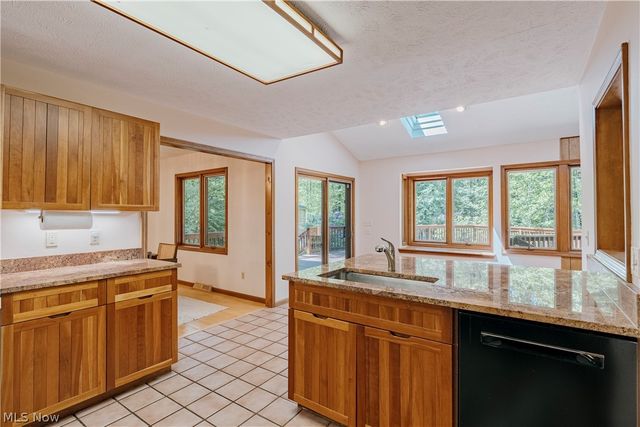 33475 Miles Road, Moreland Hills, OH 44022