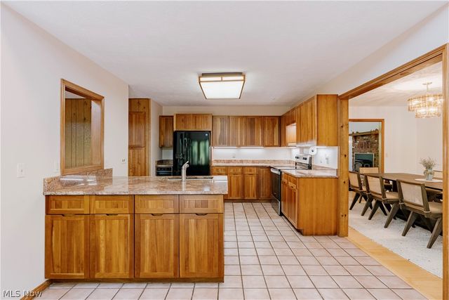 33475 Miles Road, Moreland Hills, OH 44022
