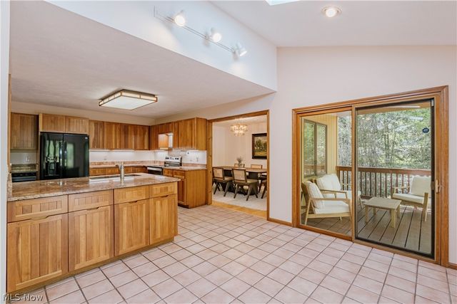 33475 Miles Road, Moreland Hills, OH 44022