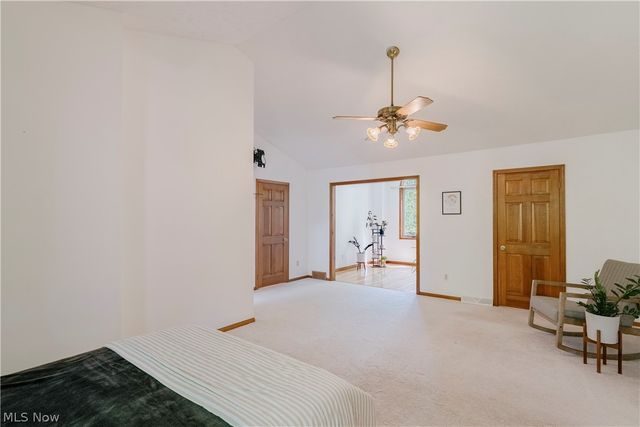 33475 Miles Road, Moreland Hills, OH 44022