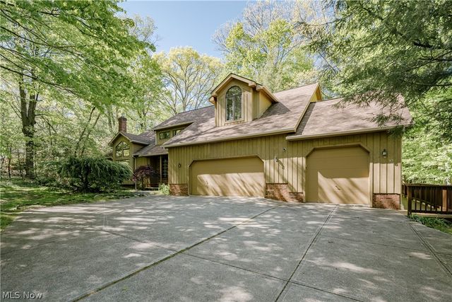 33475 Miles Road, Moreland Hills, OH 44022