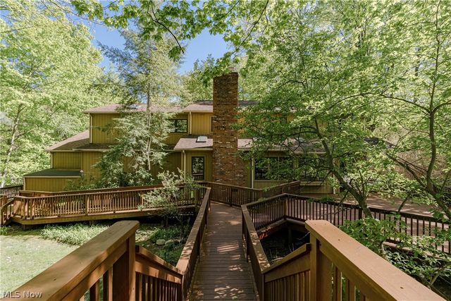 33475 Miles Road, Moreland Hills, OH 44022