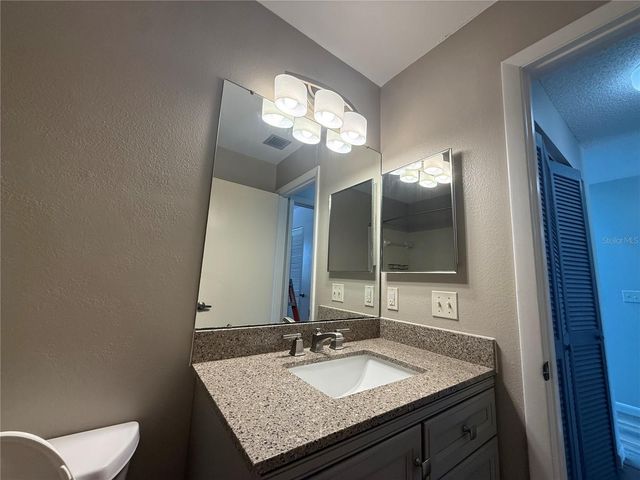 255 FENWICK DRIVE 18, Venice, FL 34285