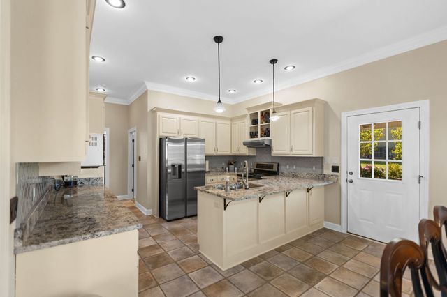 204 Wellsbrook Cir, Fayetteville, TN 37334