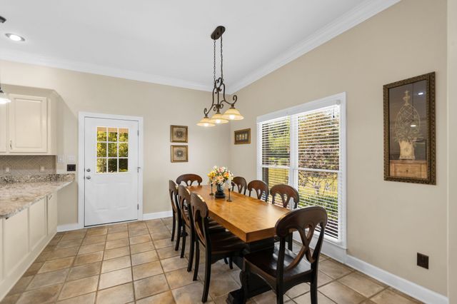 204 Wellsbrook Cir, Fayetteville, TN 37334
