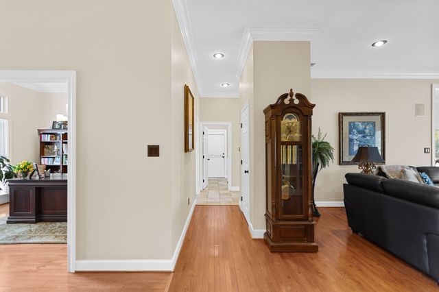 204 Wellsbrook Cir, Fayetteville, TN 37334