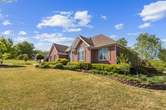 204 Wellsbrook Cir, Fayetteville, TN 37334