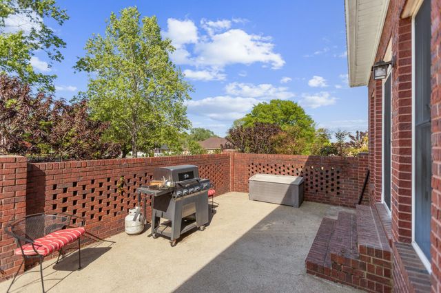 204 Wellsbrook Cir, Fayetteville, TN 37334