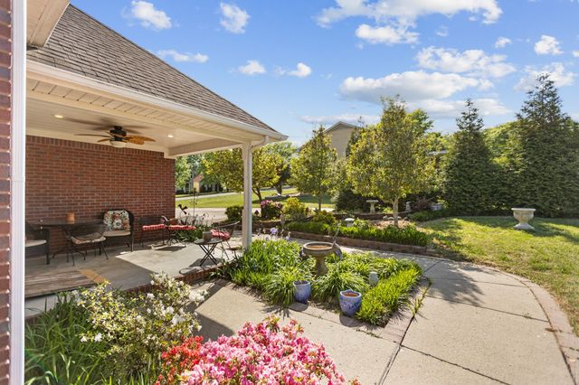 204 Wellsbrook Cir, Fayetteville, TN 37334