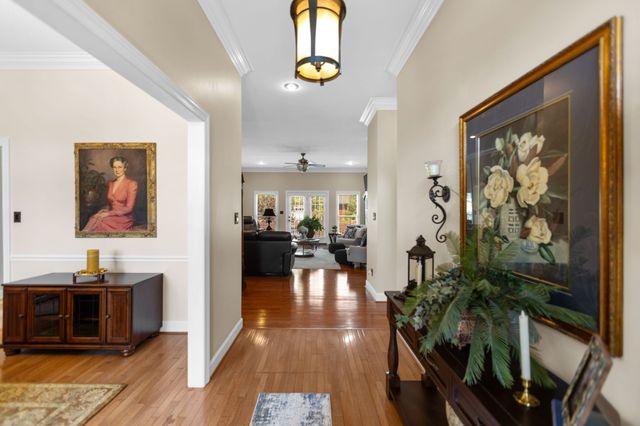 204 Wellsbrook Cir, Fayetteville, TN 37334
