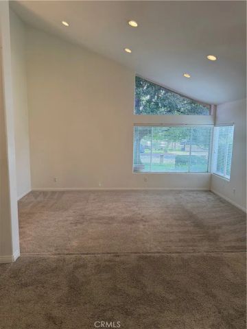 10209 Oakdale, Chatsworth, CA 91311