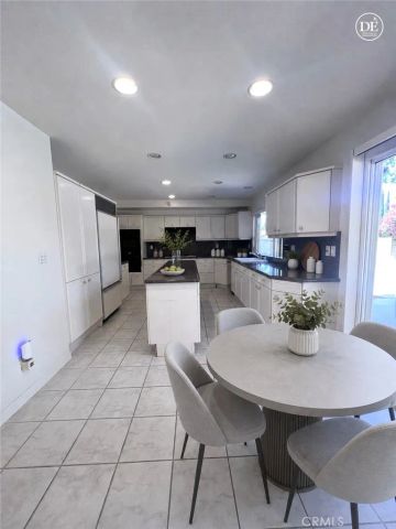 10209 Oakdale, Chatsworth, CA 91311