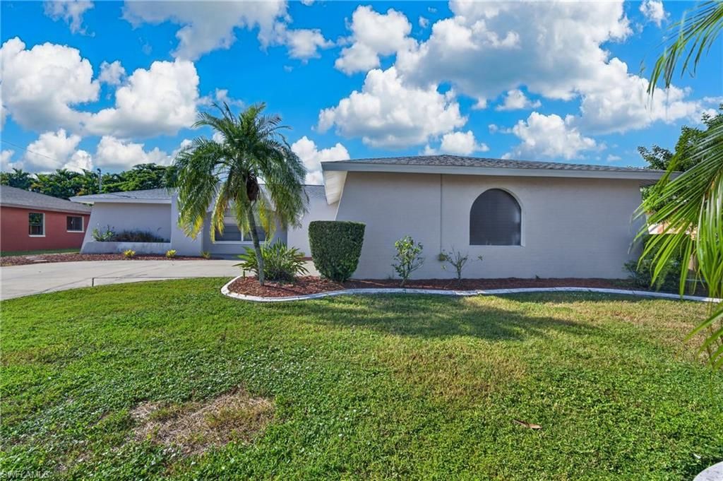 850 SE 41st ST, CAPE CORAL, FL 33904 — photo 2