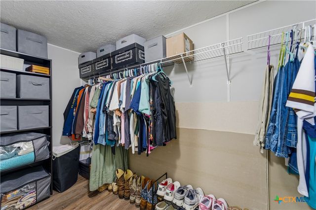 733 Private Road 1507, Bandera, TX 78003