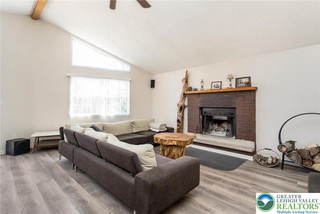 162 Acorn Lane, Polk Twp, PA 18058