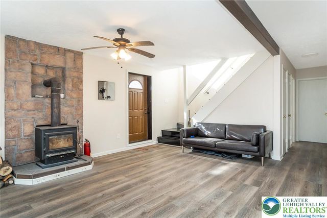162 Acorn Lane, Polk Twp, PA 18058