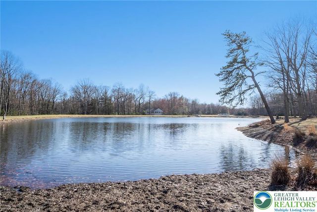 162 Acorn Lane, Polk Twp, PA 18058