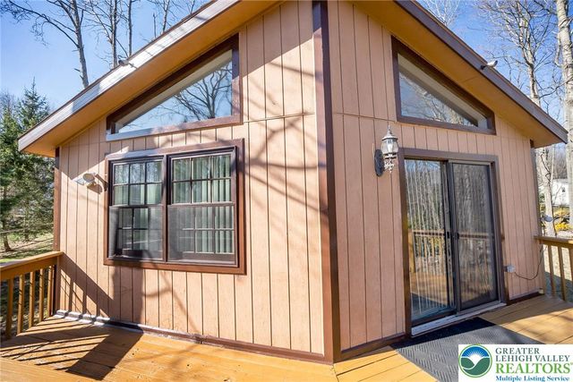 162 Acorn Lane, Polk Twp, PA 18058