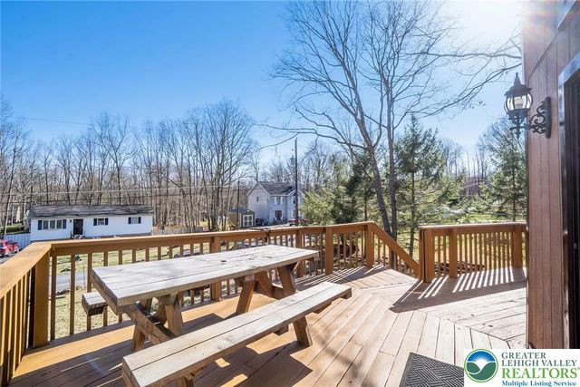162 Acorn Lane, Polk Twp, PA 18058