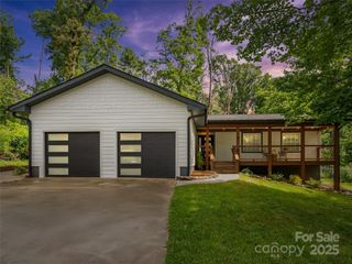122 White Oak Road Extension, Arden, NC 28704