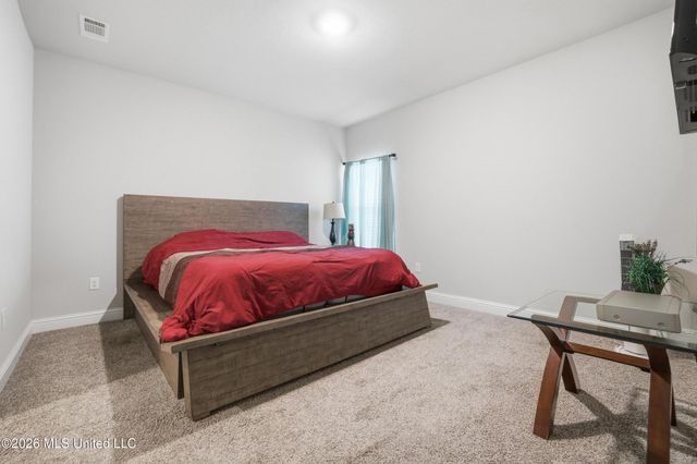 6001 Penni Lane, Ocean Springs, MS 39564