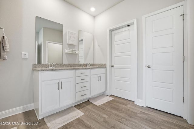 6001 Penni Lane, Ocean Springs, MS 39564