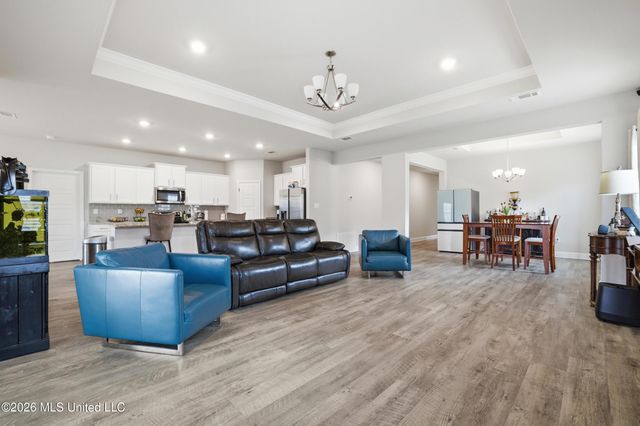 6001 Penni Lane, Ocean Springs, MS 39564