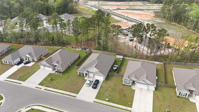 6001 Penni Lane, Ocean Springs, MS 39564