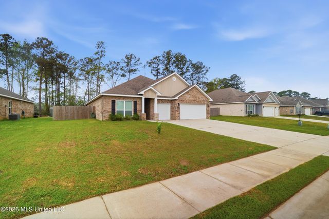 6001 Penni Lane, Ocean Springs, MS 39564